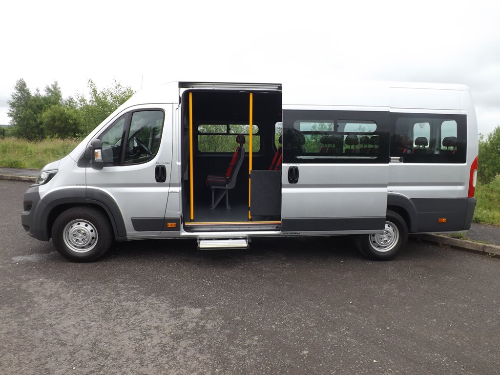 17 Seater Peugeot Boxer Minibuses For Sale