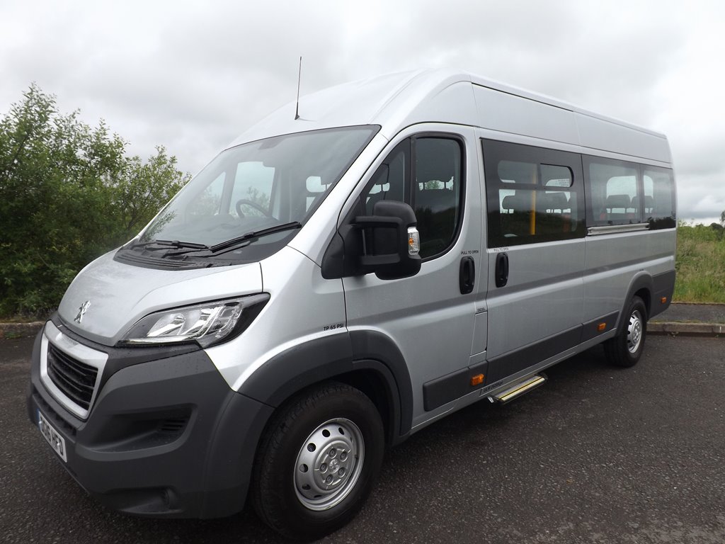 Peugeot Boxer CanDrive Maxi 17 Seat Minibus with 4 Removable Seats For Sale