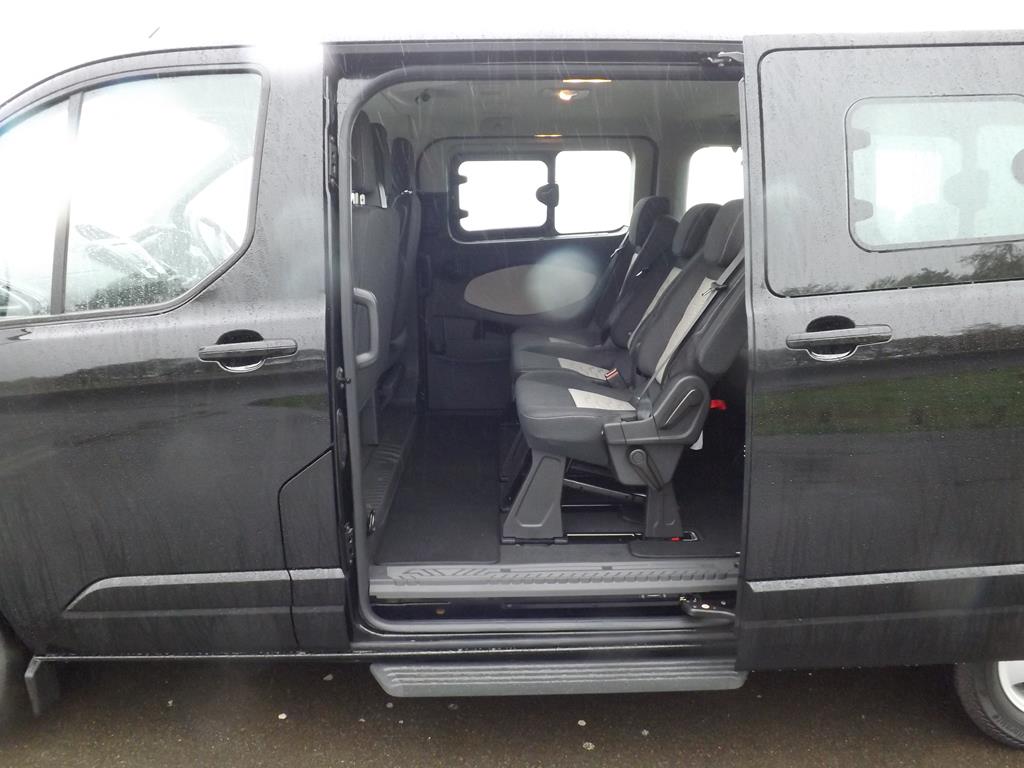 Ford Tourneo Minibus with Sliding Door Access For Sale