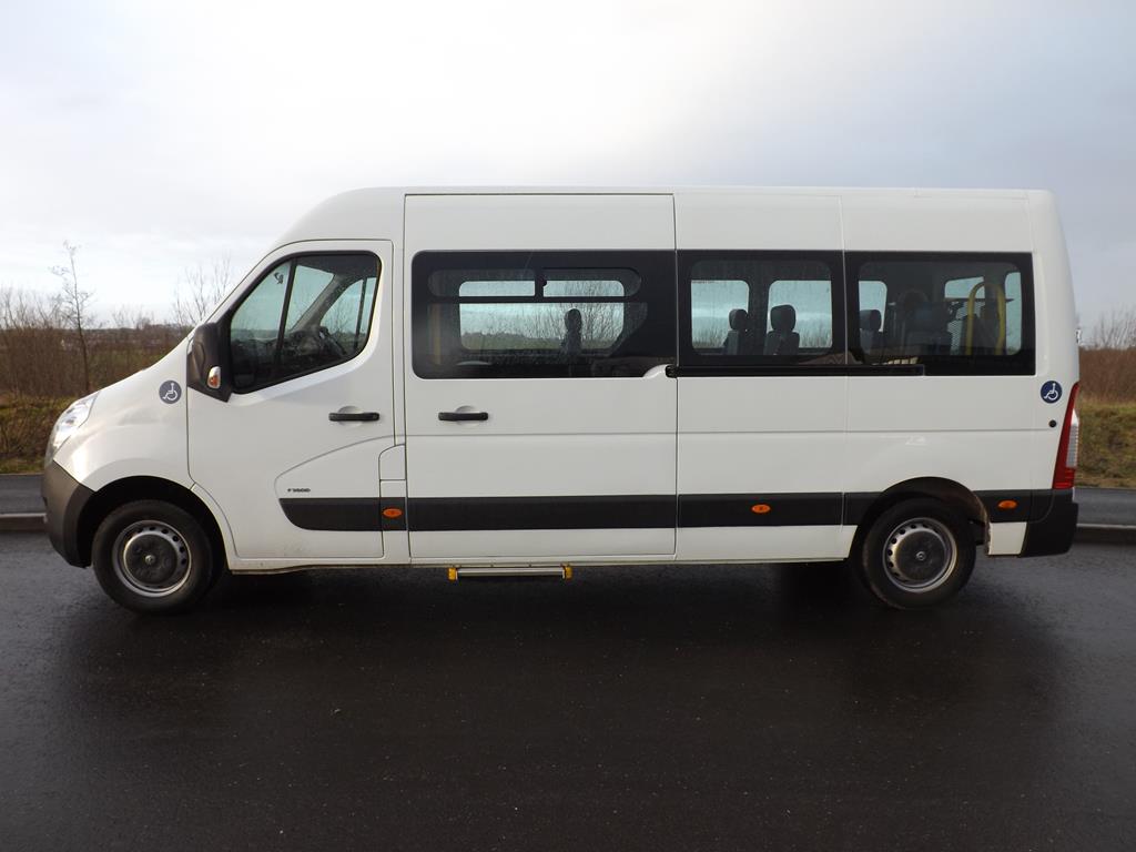 vauxhall 9 seater minibus for sale