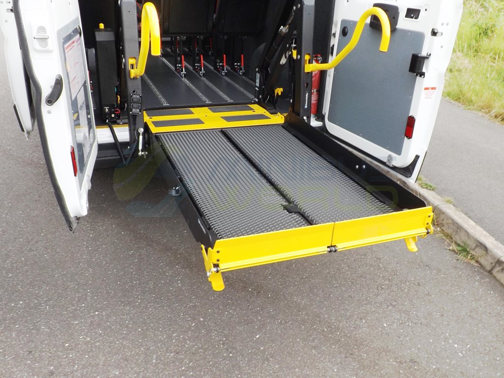 Vauxhall Movano L2 H2 Onboard Lift 2