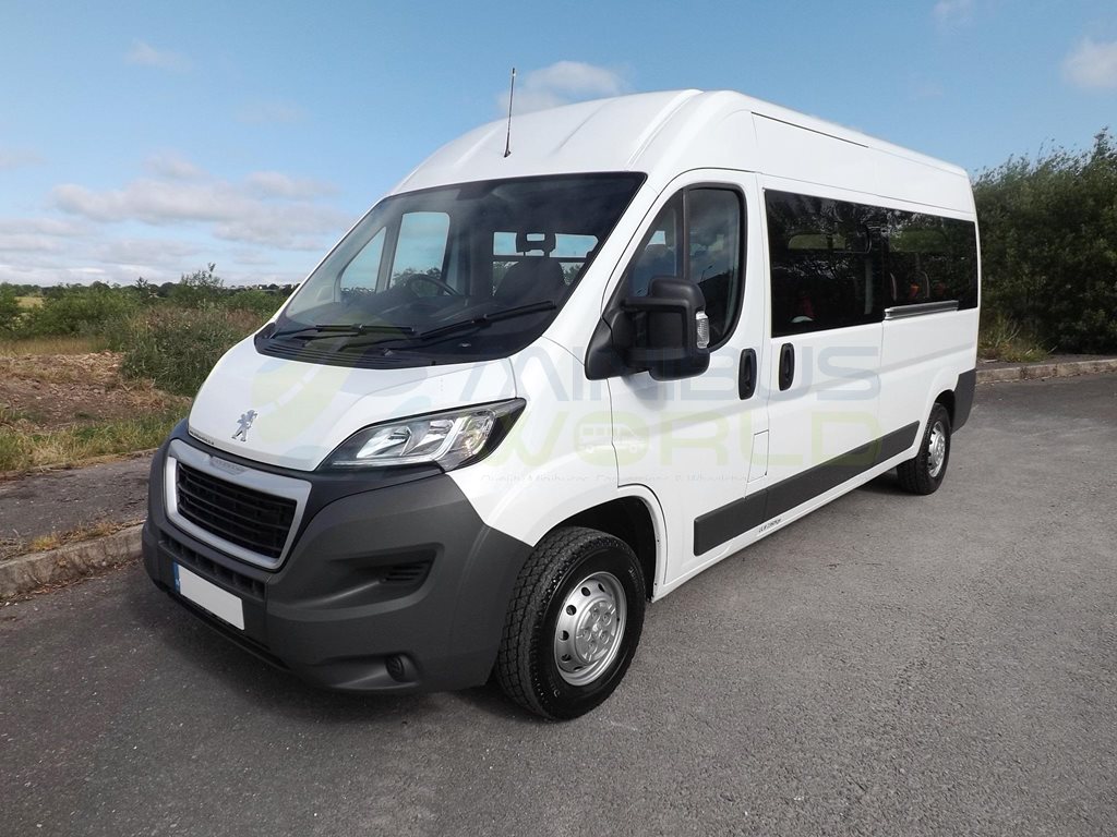 Peugeot Boxer 17 Seat CanDrive Professional Flexi Euro 6 ULEZ Compliant Minibus in White For Sale with Air Conditioning Cruise Control and Parking Sensors 