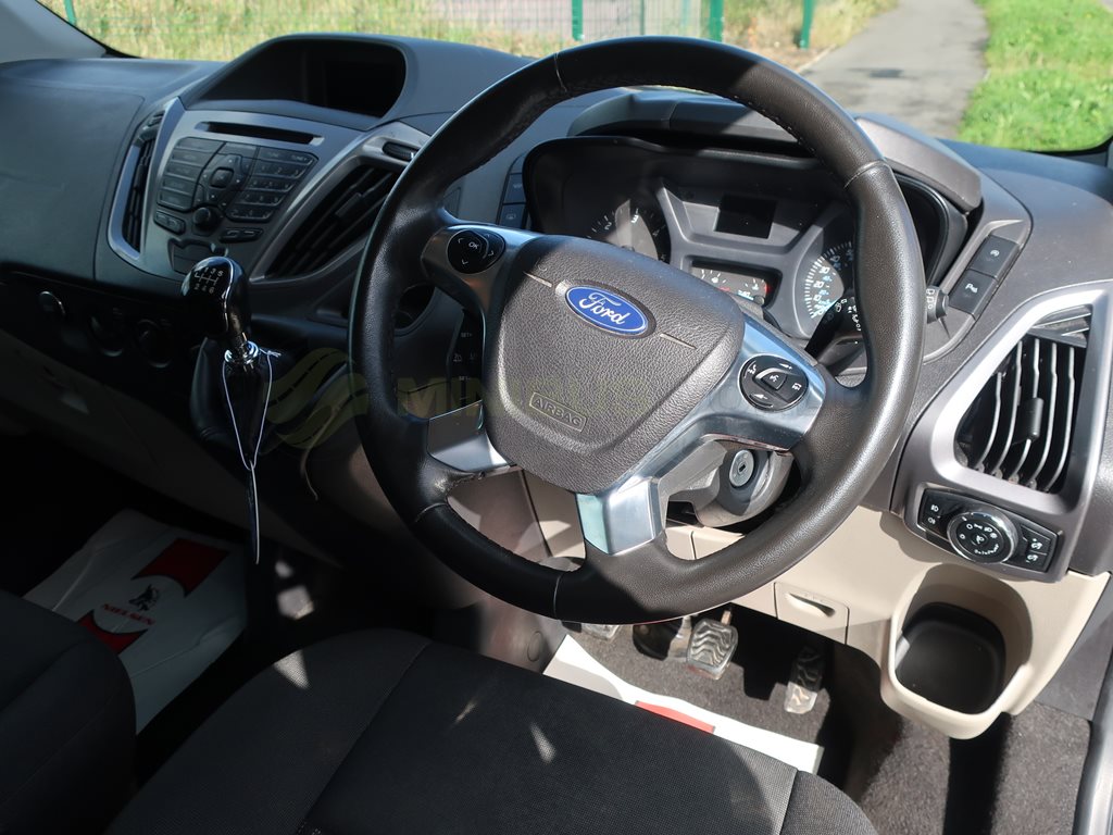 Ford Transit Custom Tourneo Zetec 9 Seat Minibus Internal Dash