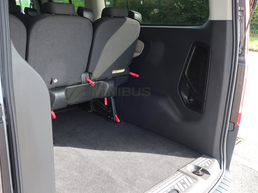 Ford Transit Custom Tourneo Zetec 9 Seat Minibus Internal Luggage Space