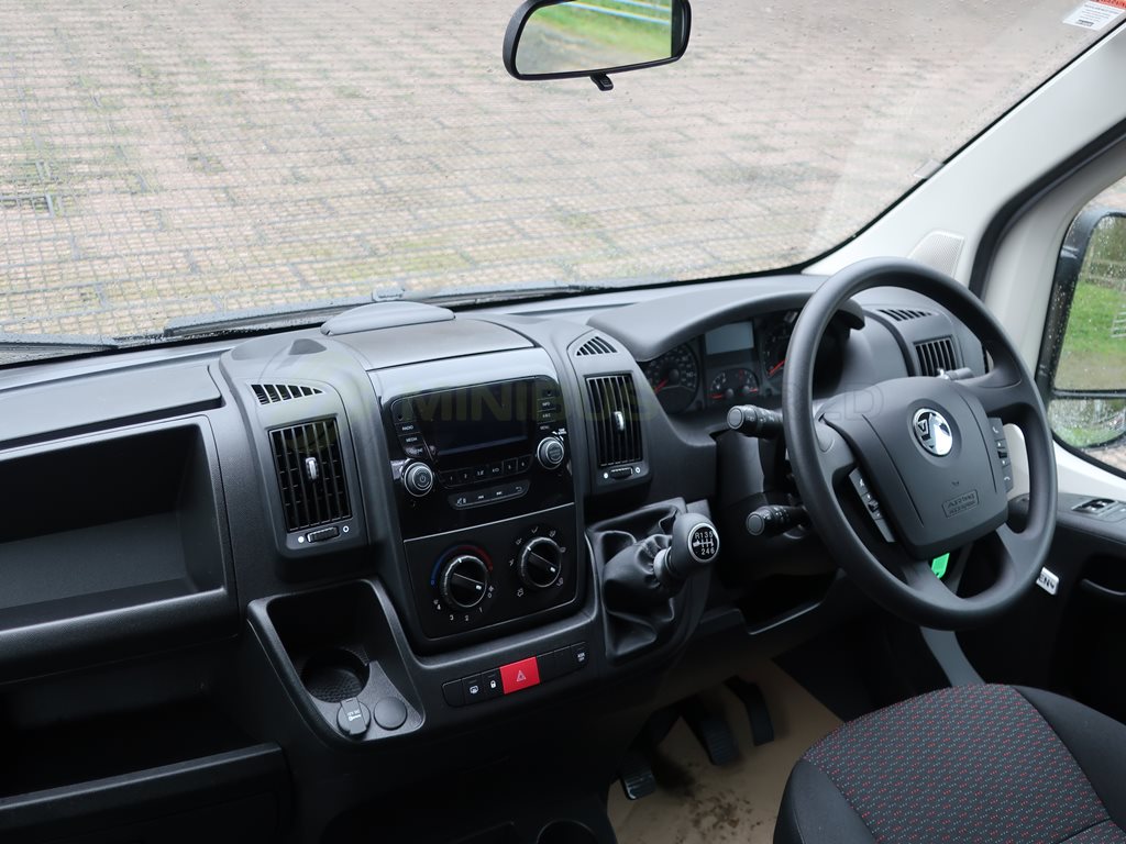 Vauxhall Movano 17 Seat Minibus Internal CAB