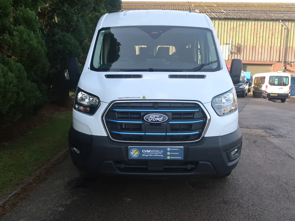 Ford-E_Transit-Trend-16-Seat-Shuttle-Minibus-External-Front