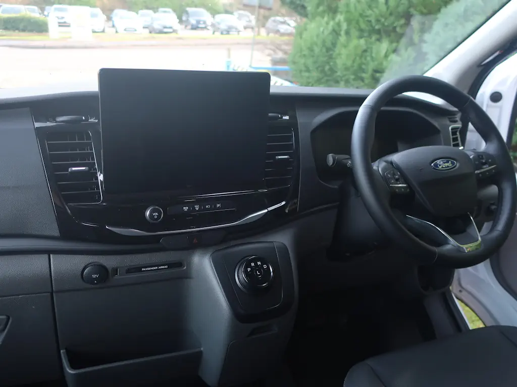 Ford-E_Transit-Trend-16-Seat-Shuttle-Minibus-Internal-CAB