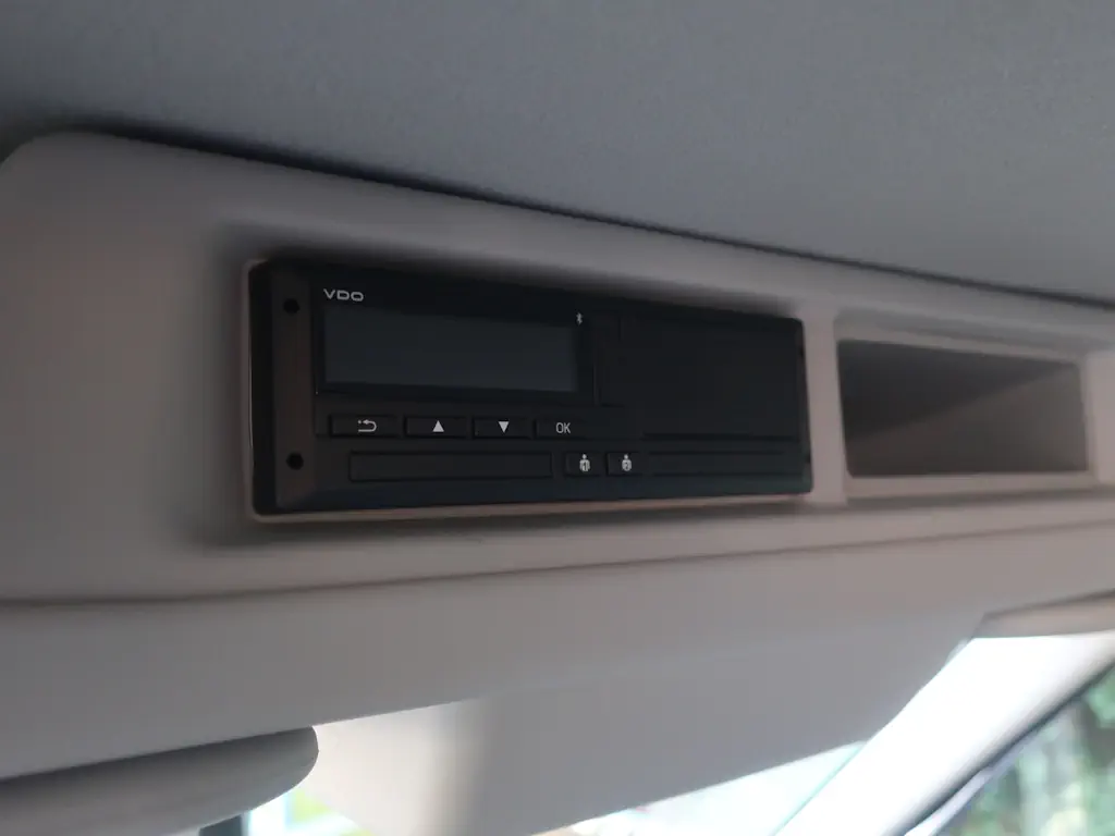 Ford-E_Transit-Trend-16-Seat-Shuttle-Minibus-Internal-Tacho