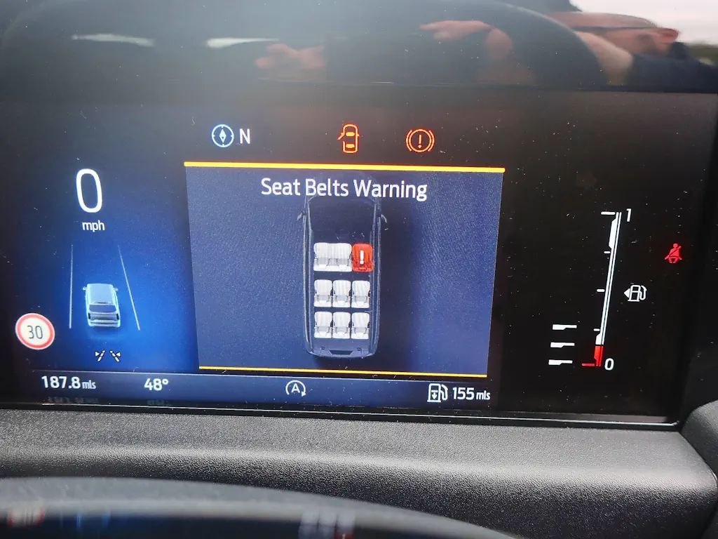 Ford-Tourneo-Custom-Zetec-Internal-CAB-Driver-Display