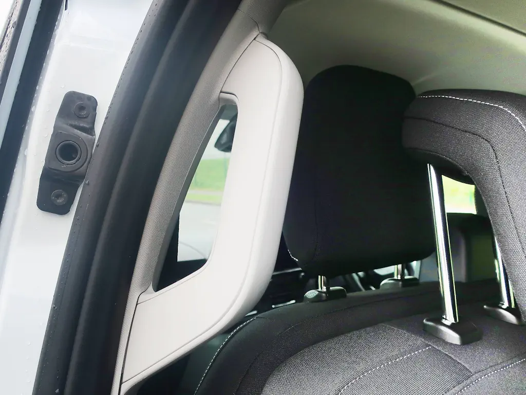 Ford-Tourneo-Custom-Zetec-Internal-CAB-Passenger-Grab-Handles