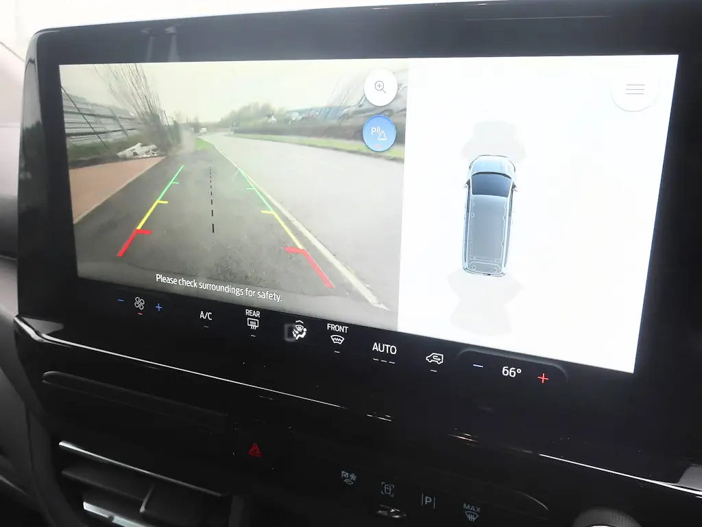 Ford-Tourneo-Custom-Zetec-Internal-CAB-Reversing-Camera