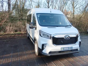 Maxus-eDeliver9-Seat-Minibus-External-Front-Right