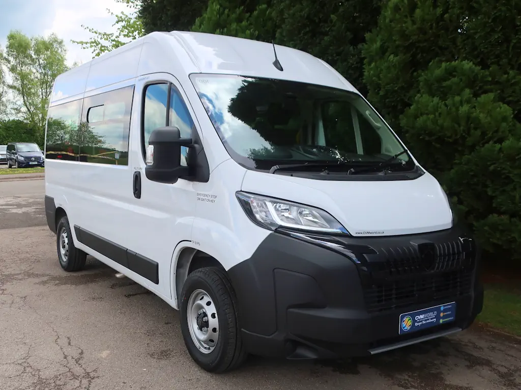 Peugeot-Boxer-Professional-15-Seat-Shuttle-Minibus-External-Front-Offside
