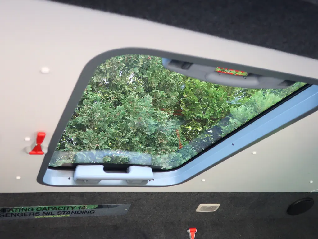 Peugeot-Boxer-Professional-15-Seat-Shuttle-Minibus-Internal-Roof-Hatch