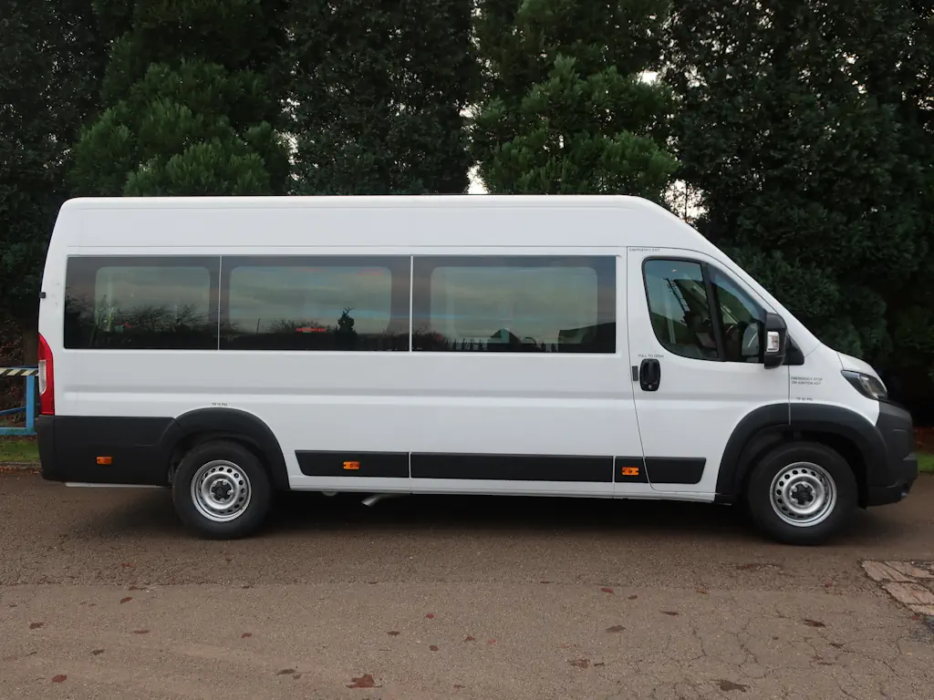 Peugeot-Boxer-Professional-17-Seat-EasyOn-Wheelchair-Accessible-Minibus-With-Onboard-Lift-For-Sale-External-Side-Right
