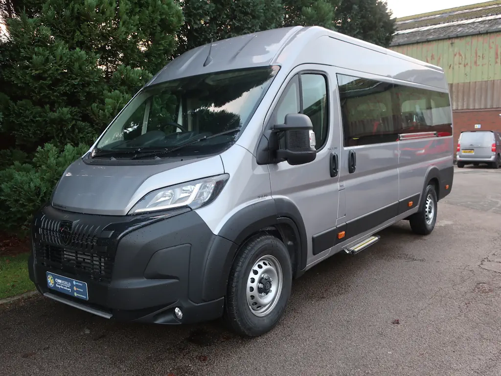 Peugeot-Boxer-Professional-17-Seat-Maxi-Minibus-External-Front-Left