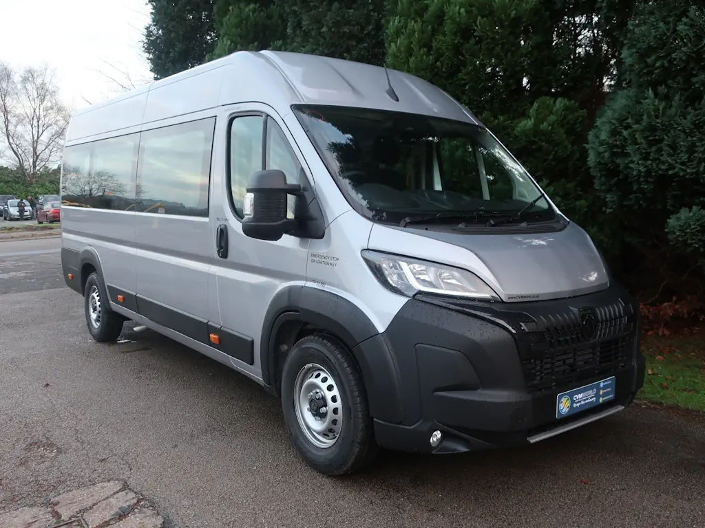 Peugeot-Boxer-Professional-17-Seat-Maxi-Minibus-External-Front-Right