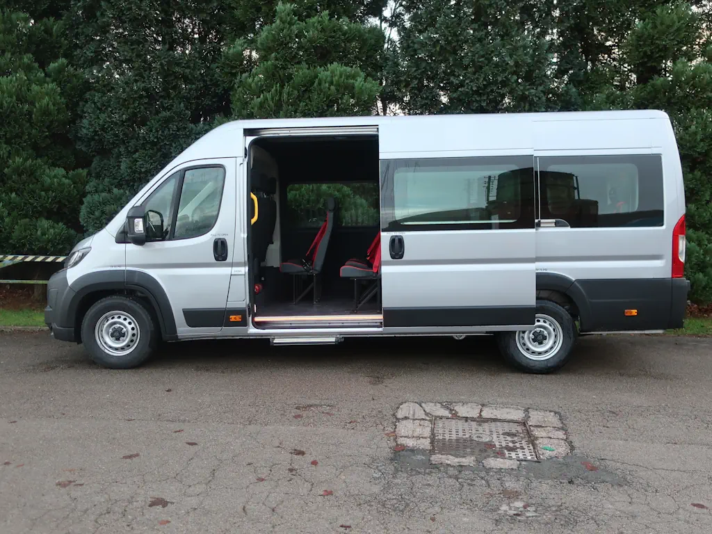 Peugeot-Boxer-Professional-17-Seat-Maxi-Minibus-External-Side-Left-Door-Open