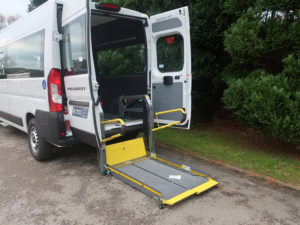 Peugeot-Boxer-Professional-9-Seat-EasyOn-Wheelchair-Accessible-Minibus-With-Onboard-Lift-For-Sale-External-Lift