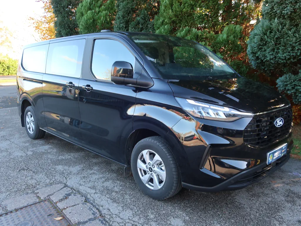 Ford-Tourneo-L2-Zetec-9-Seater-Minibus-External-Front-Offside