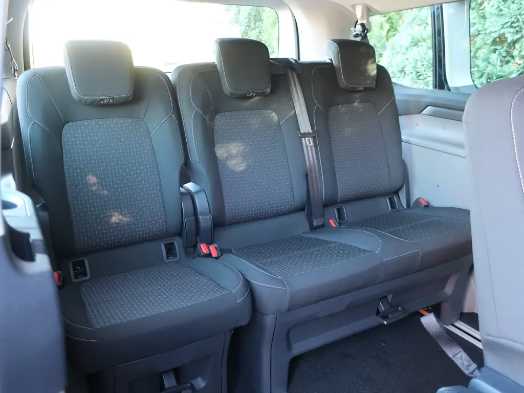 Ford-Tourneo-L2-Zetec-9-Seater-Minibus-Internal-Rear-Seat
