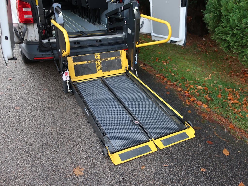 Volkswagen-Transport-High-Roof-9-Seat-Wheelchair-Accessible-Minibus-External-Lift