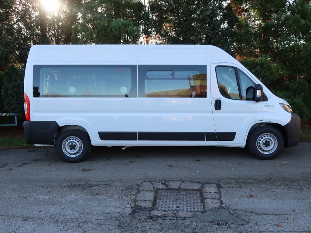 Peugeot-Boxer-Professional-14-Seat-EasyOn-Wheelchair-Accessible-Minibus-With-Onboard-Lift-For-Sale-External-Offside