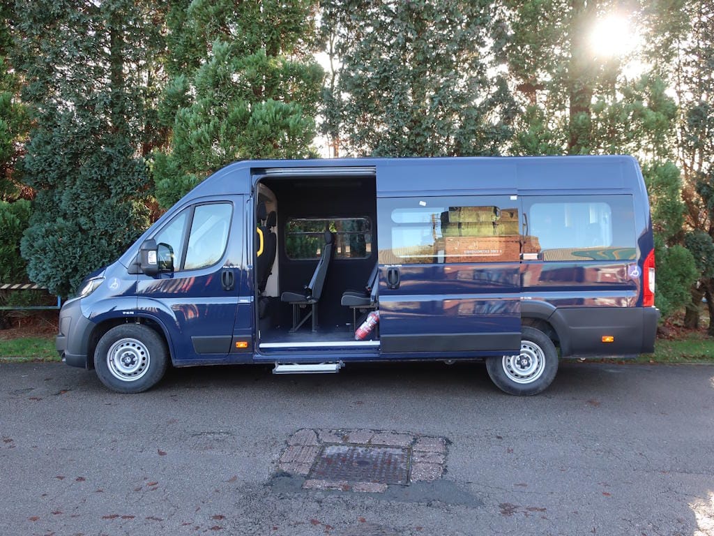 Vauxhall-Movano-16-Seat-maxi-Minibus-External-Nearside-Door-Open