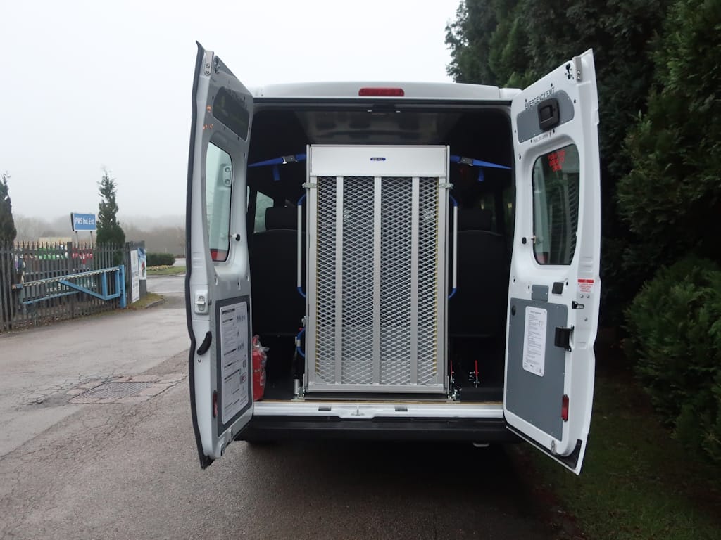 Vauxhall-Movano-17-Seat-maxi-Minibus-External-Rear-Doors-Open