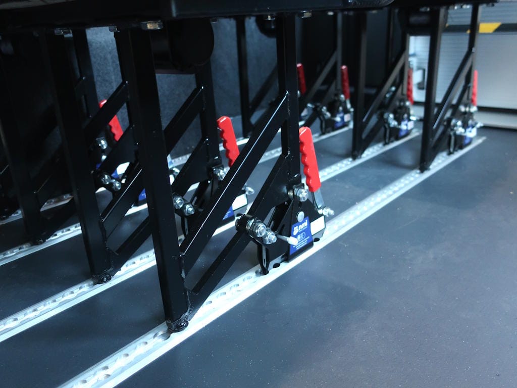 Vauxhall-Movano-17-Seat-maxi-Minibus-Internal-NMI-Legs